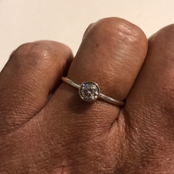 PANDORA “PETITE CIRCLE” RING - Picture 7 of 7